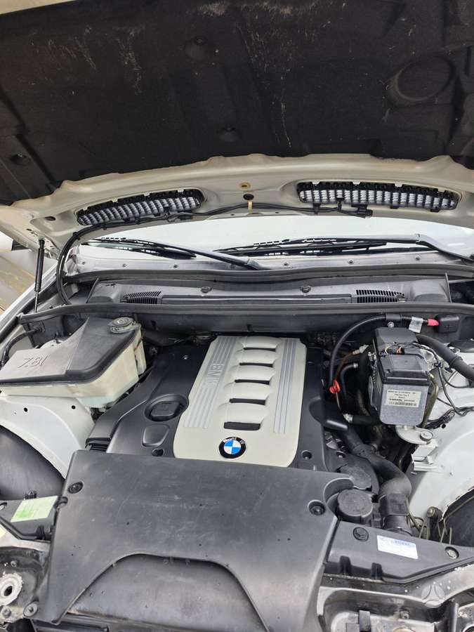 BMW X5 2006 — photo 7