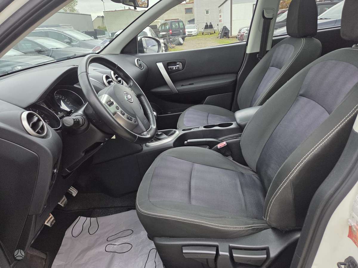 Nissan Qashqai+2 2013 — photo 10