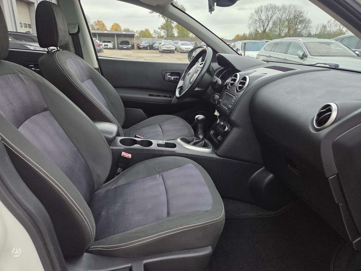 Nissan Qashqai+2 2013 — photo 16