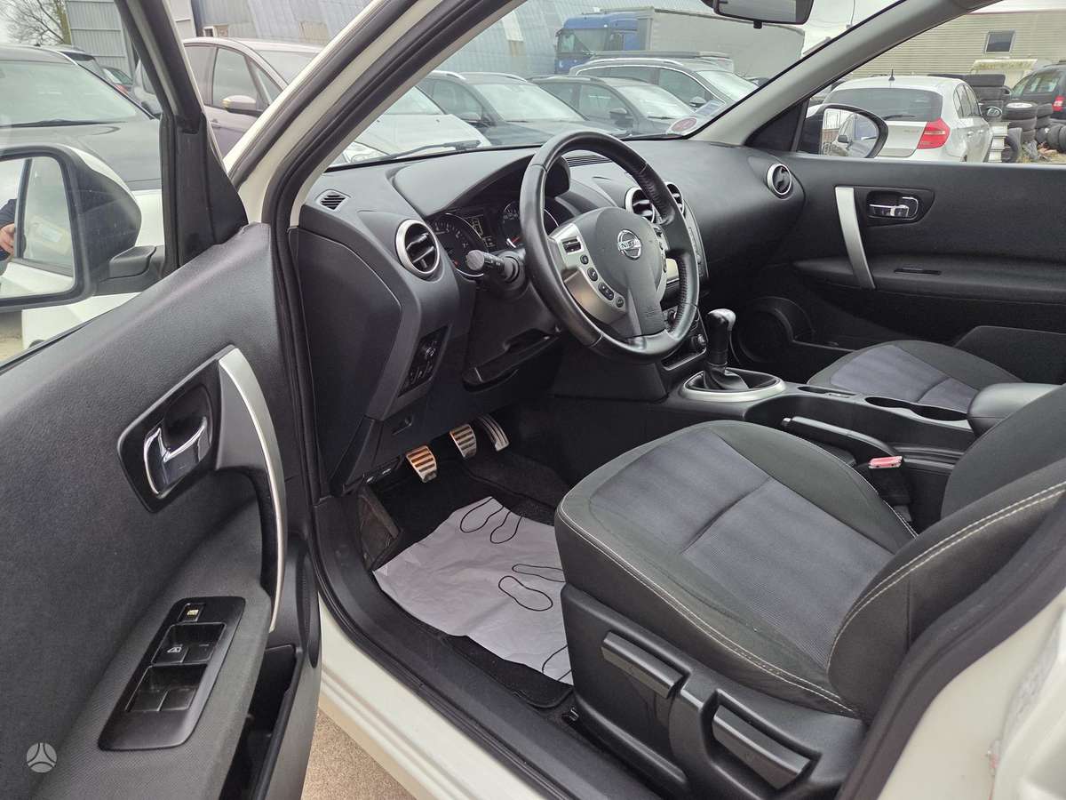 Nissan Qashqai+2 2013 — photo 9