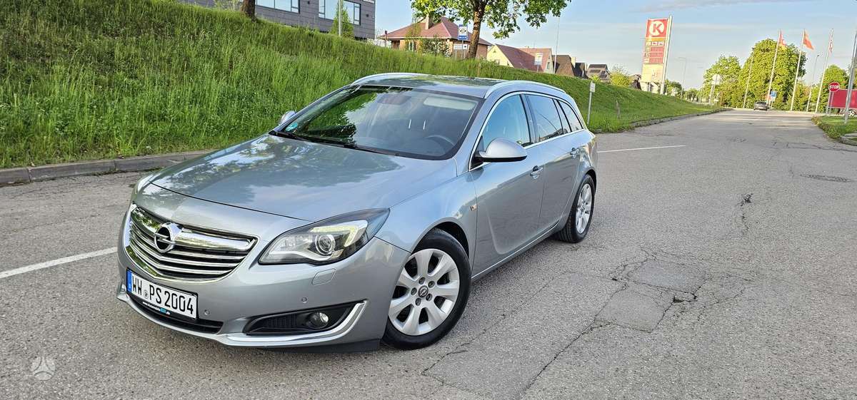 Opel Insignia 2014 — салон