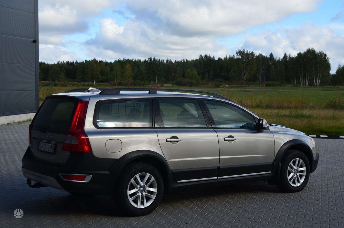 Volvo XC70 2009 — photo 10