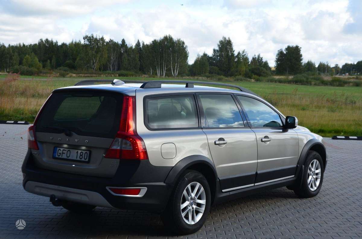 Volvo XC70 2009 — photo 12