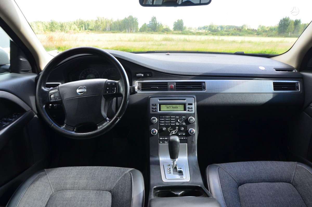 Volvo XC70 2009 — photo 23