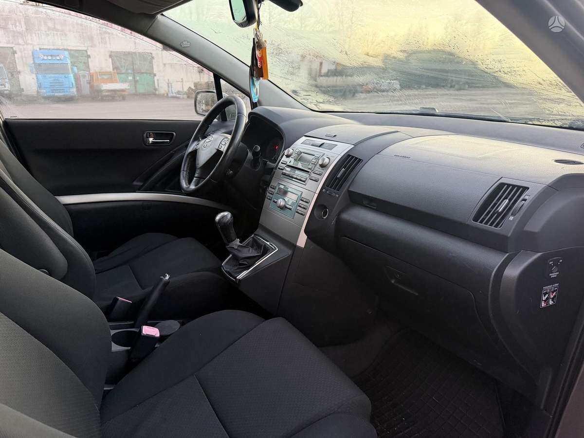 Toyota Corolla 2006 — photo 11