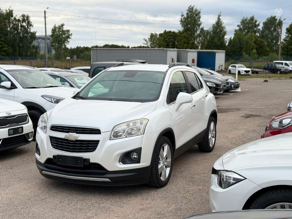 Chevrolet Trax 2013 — rear view