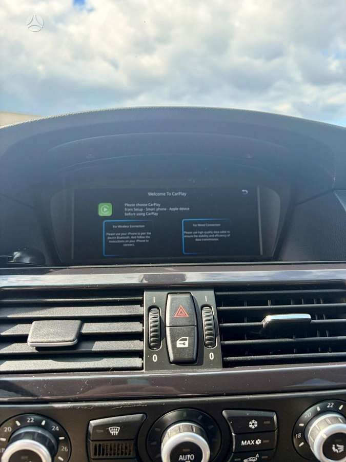 BMW 525 2009 — photo 13