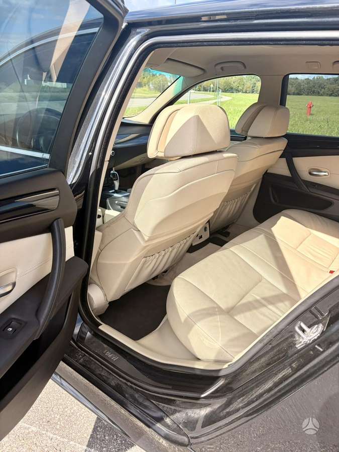 BMW 525 2009 — photo 9