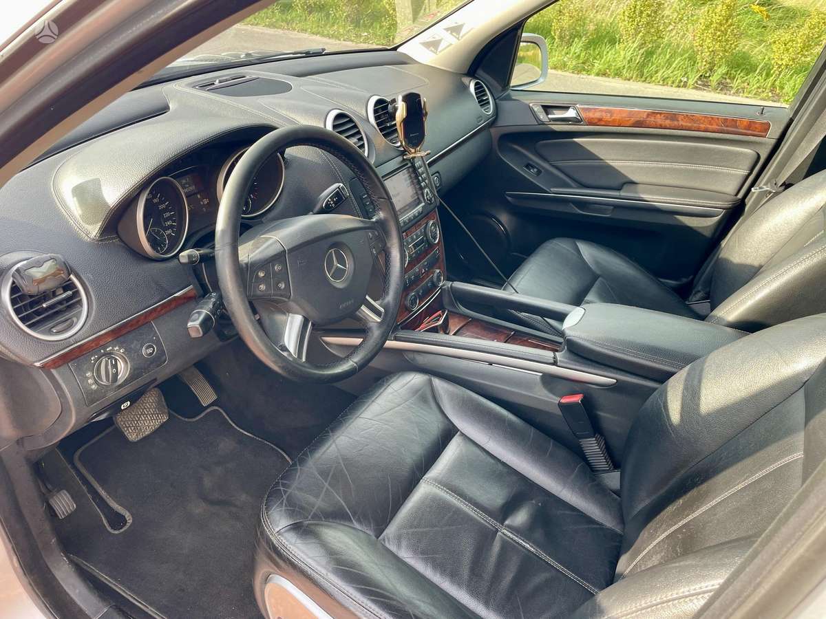 Mercedes-Benz GL320 2006 — photo 12