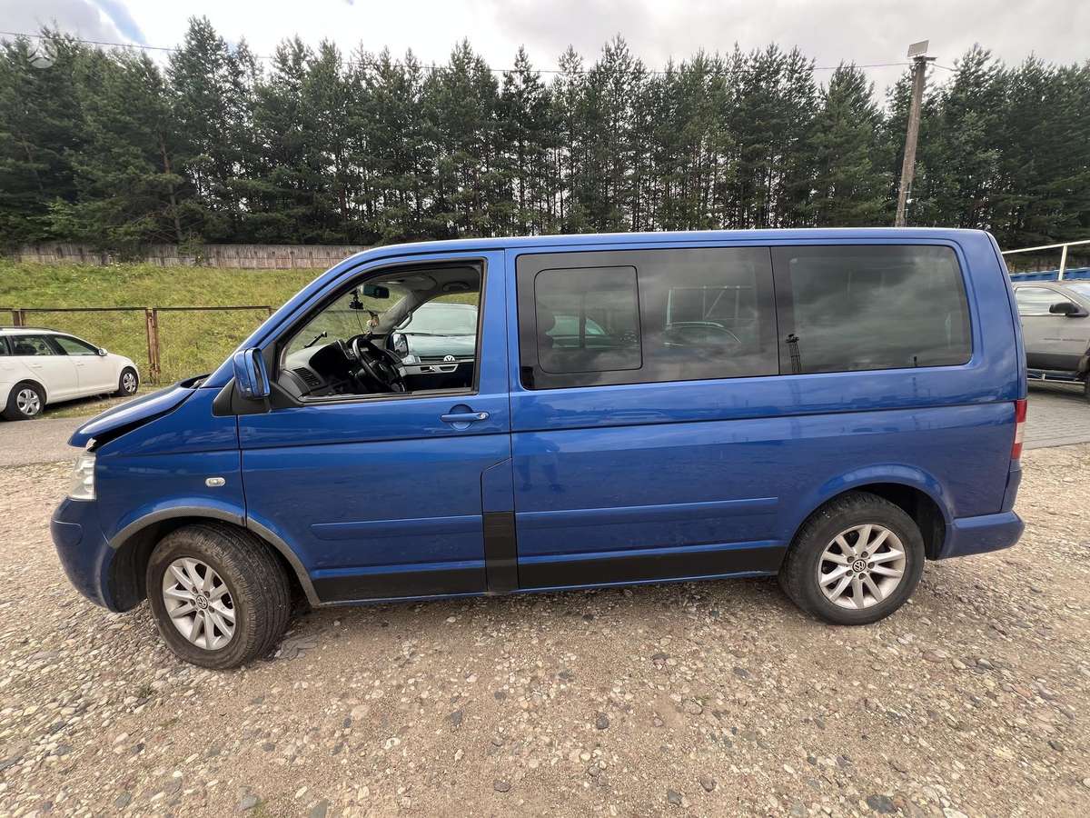 Volkswagen Multivan 2004 — photo 8
