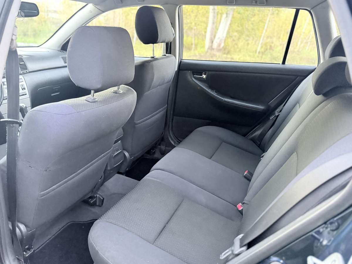 Toyota Corolla 2005 — photo 7