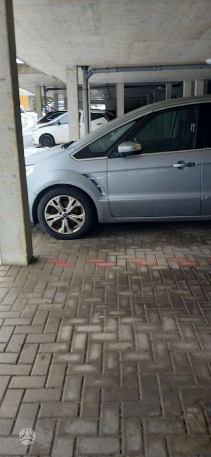 Ford S-MAX 2013 — interior