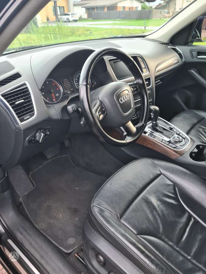 Audi Q5 2009 — photo 15
