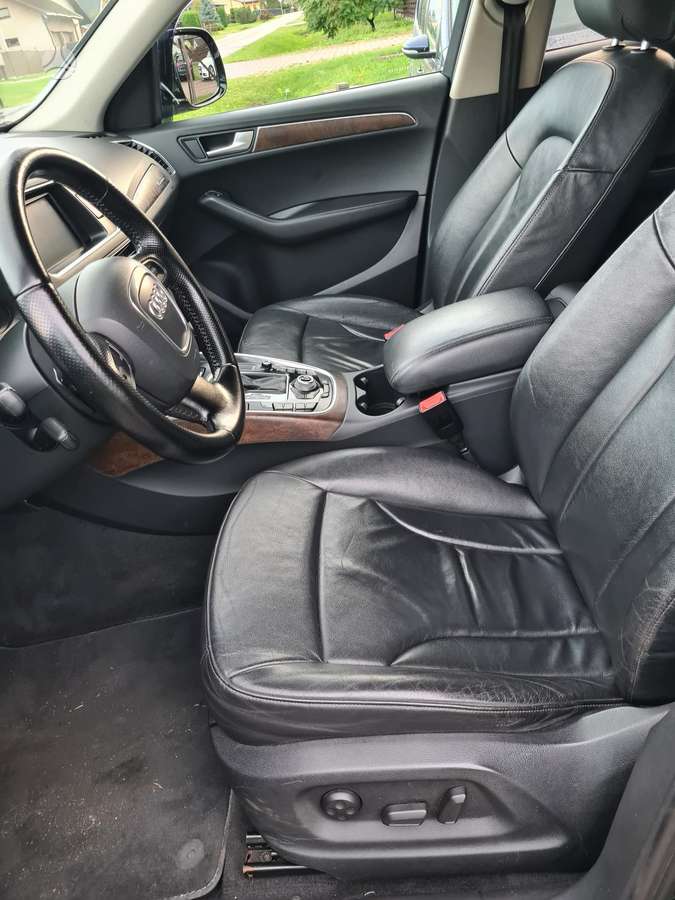 Audi Q5 2009 — photo 16