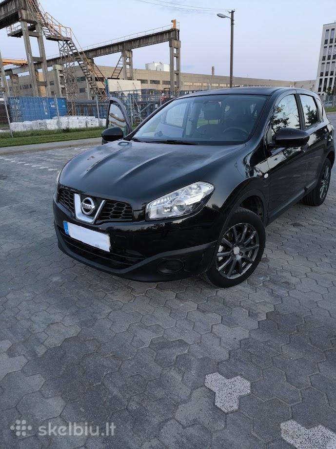 Nissan Qashqai 2011 — салон