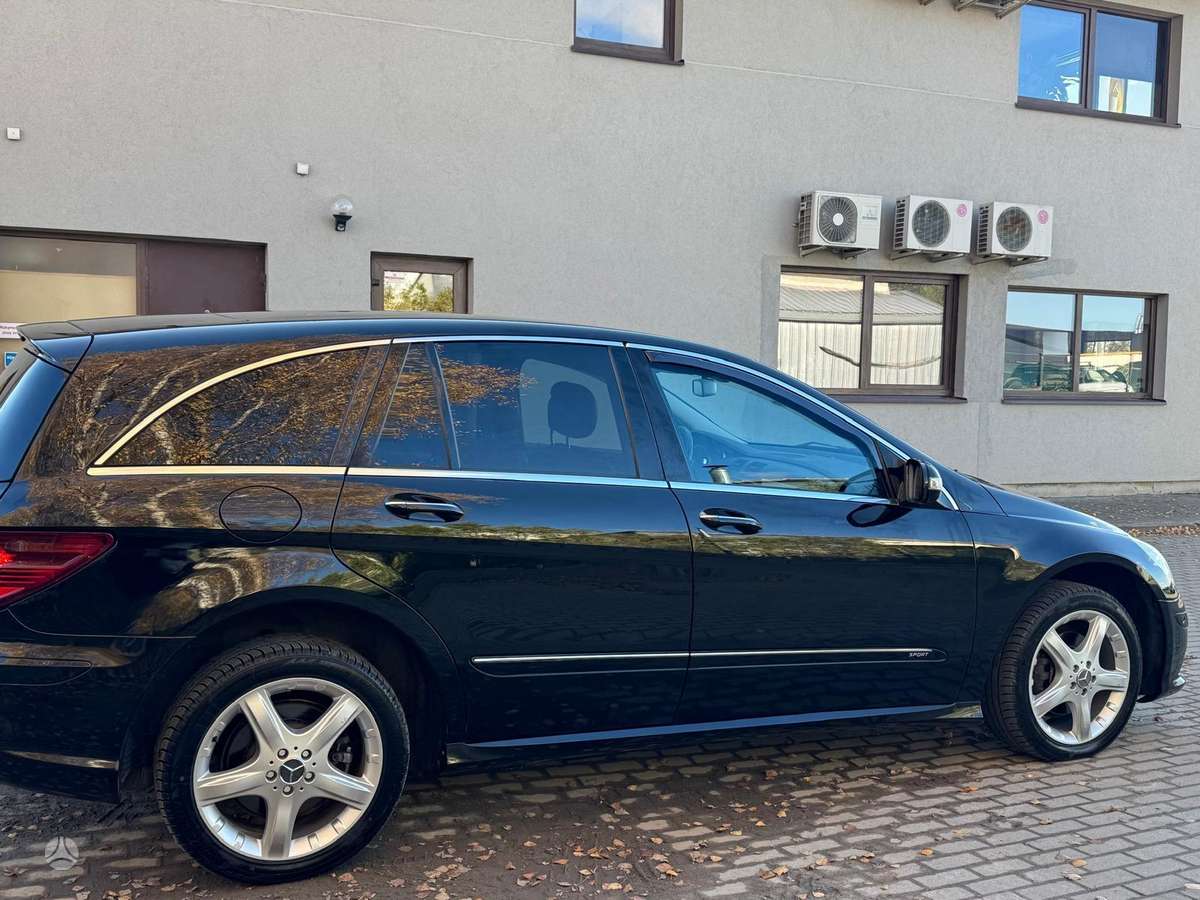 Mercedes-Benz R320 2009 — photo 12