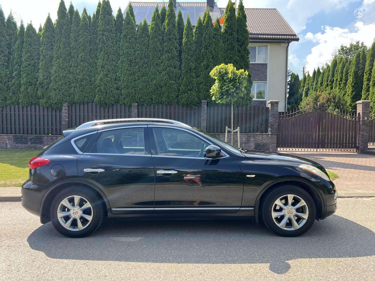 Infiniti EX35 2008 — rear view