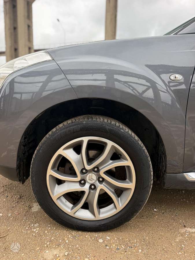 Citroen C-Crosser 2008 — photo 9