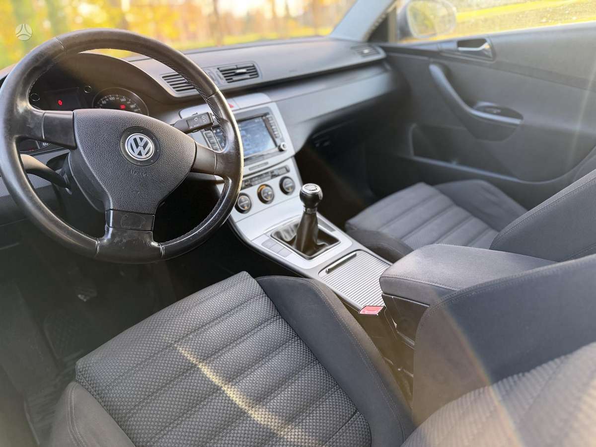 Volkswagen Passat 2008 — photo 11