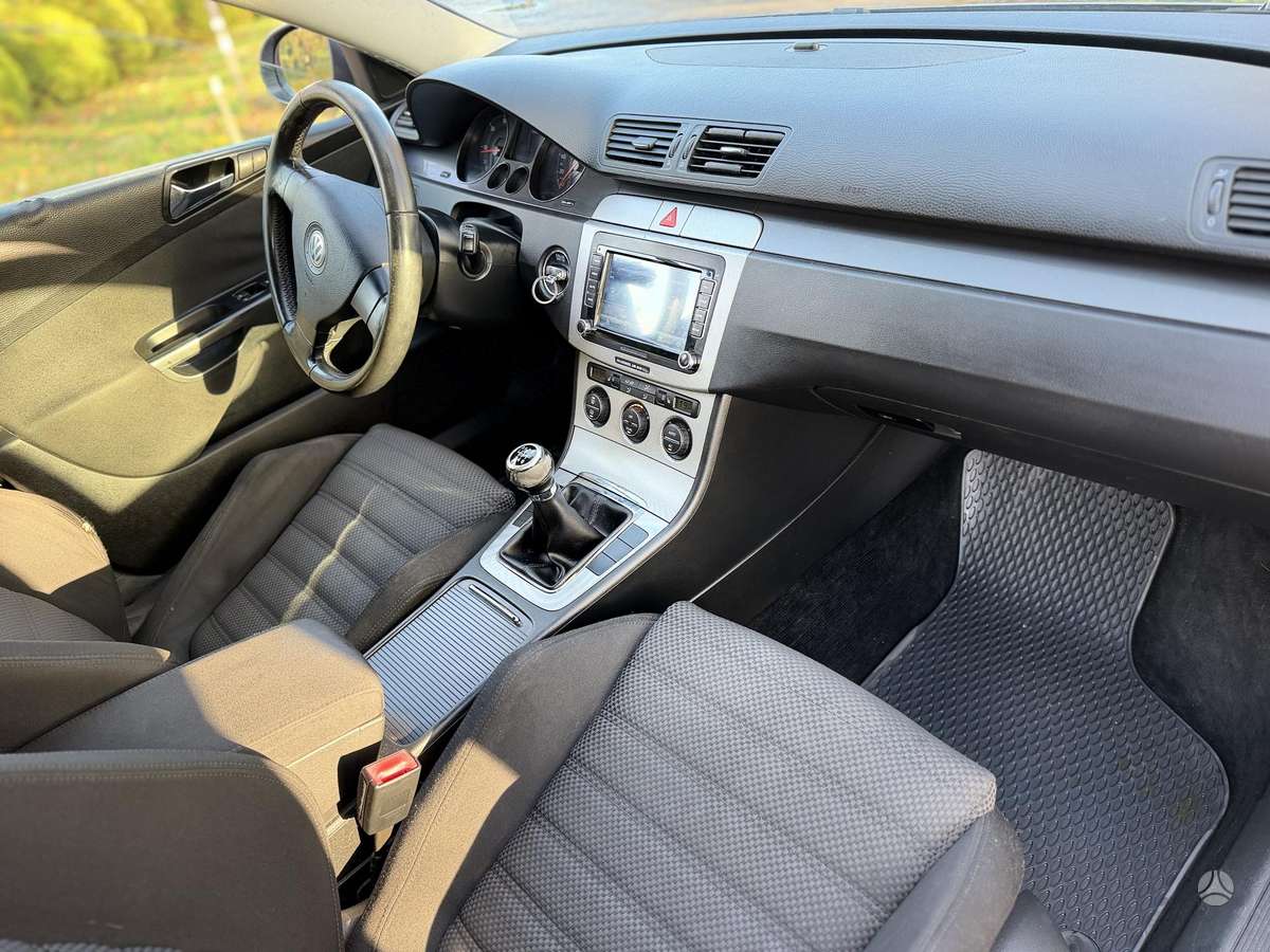 Volkswagen Passat 2008 — photo 12