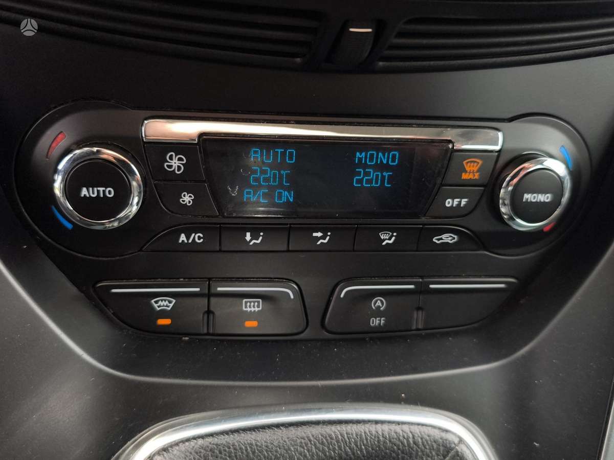 Ford Grand 2012 — photo 17
