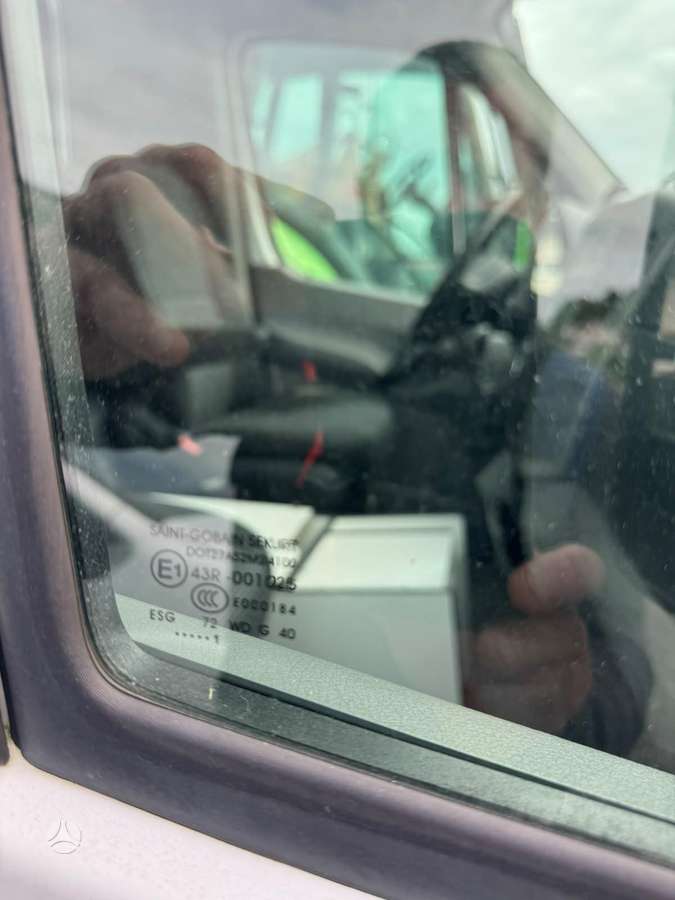 Ford S-MAX 2009 — engine 2000 cm³, 140 HP (103kW)