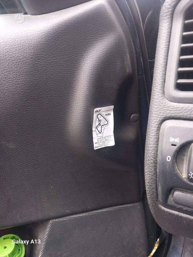 Volvo V70 2006 — interior