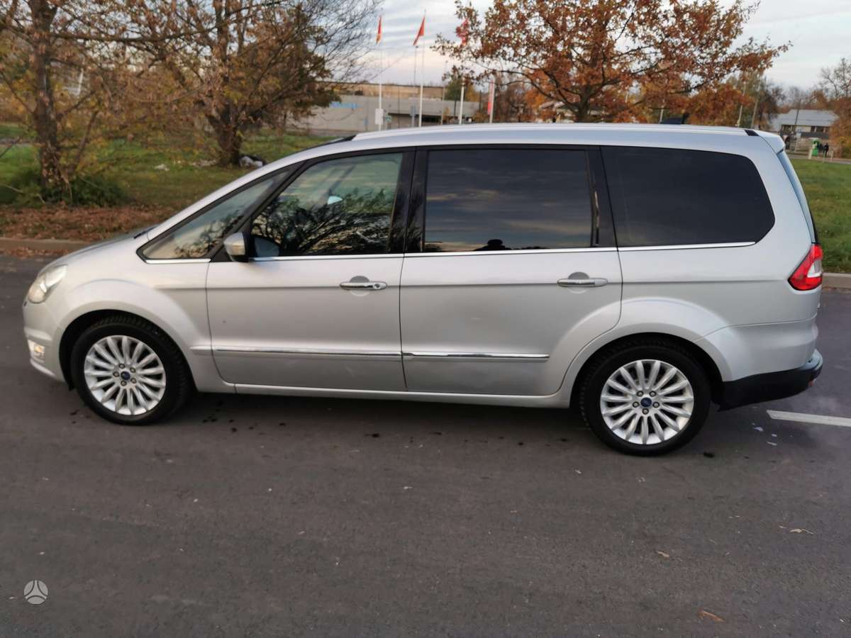 Ford Galaxy 2012 — фото 11
