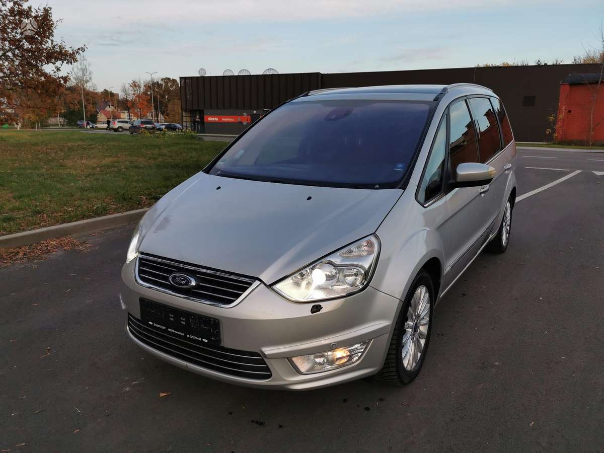 Ford Galaxy 2012 — салон