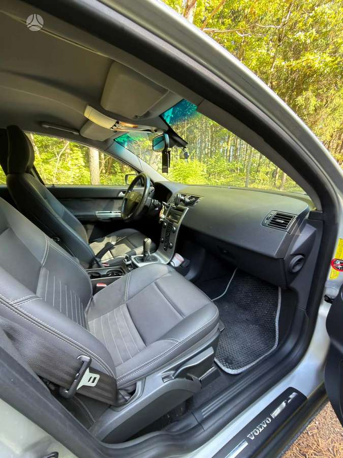 Volvo V50 2006 — photo 6