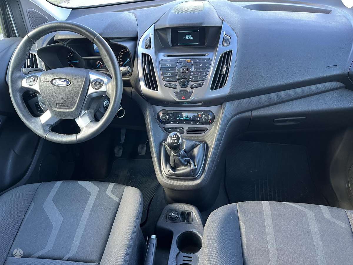 Ford Tourneo 2014 — photo 16