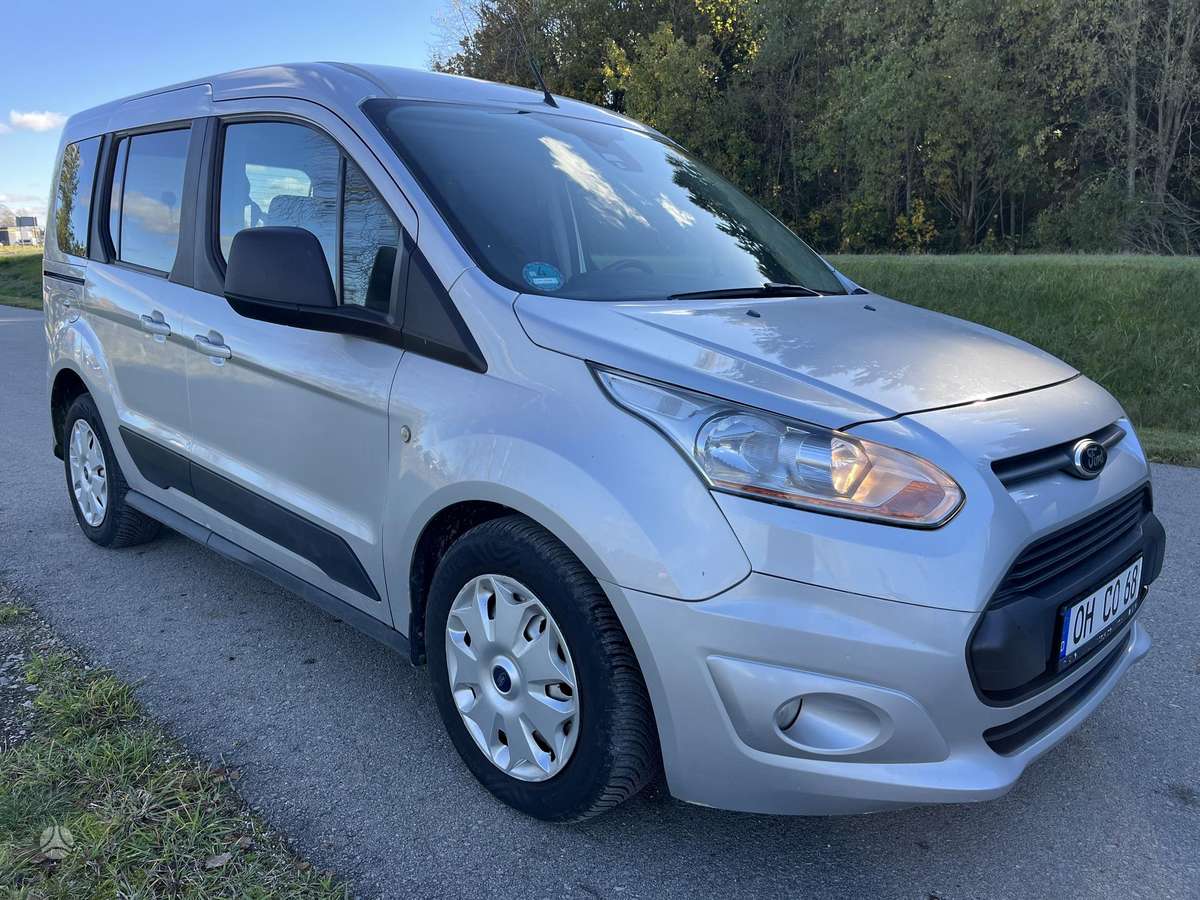 Ford Tourneo 2014 — rear view