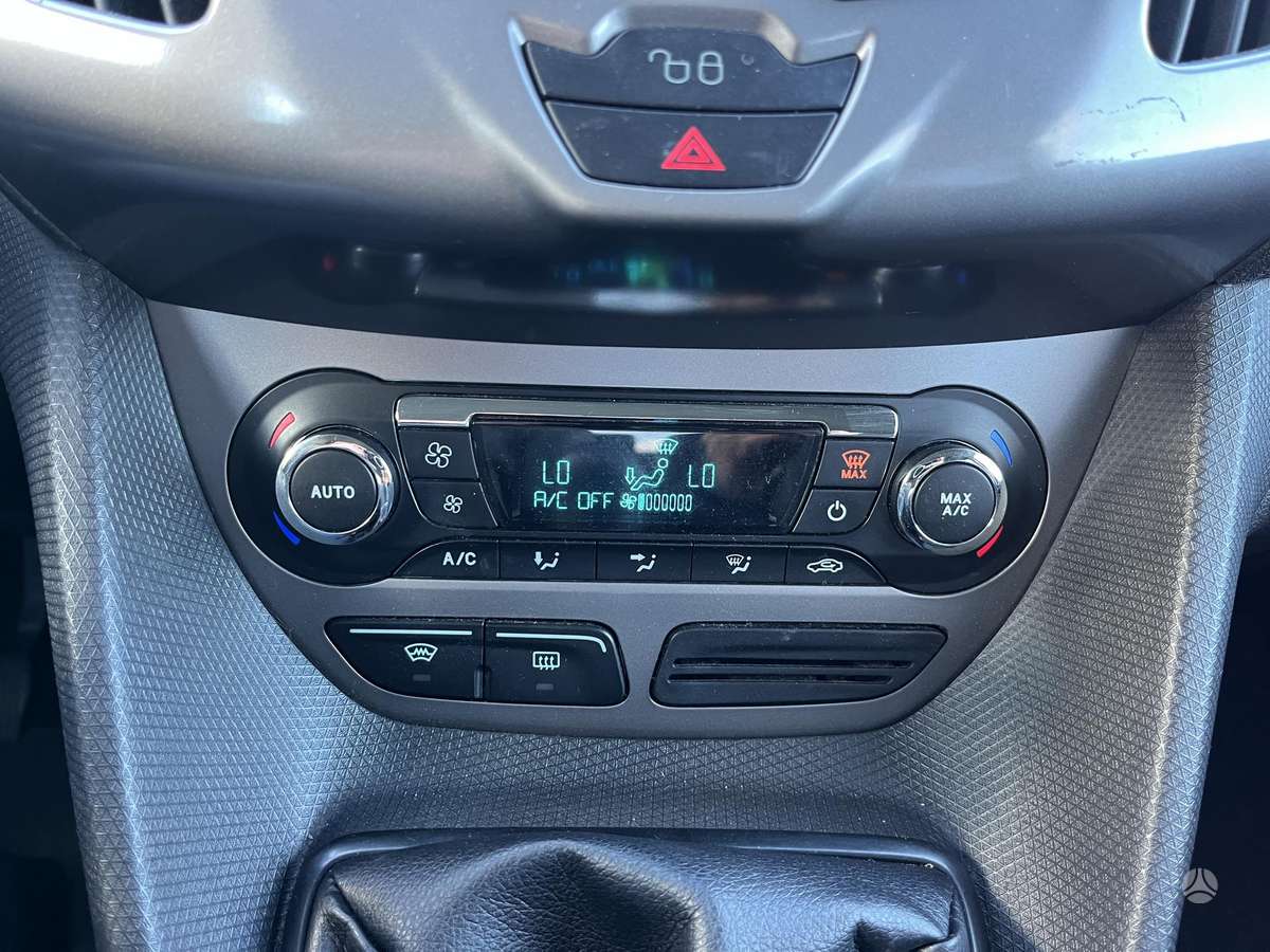 Ford Tourneo 2014 — photo 25