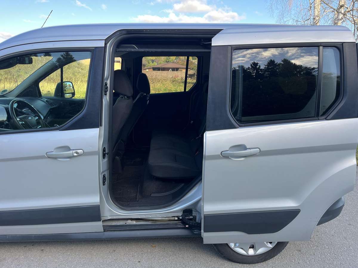 Ford Tourneo 2014 — photo 9