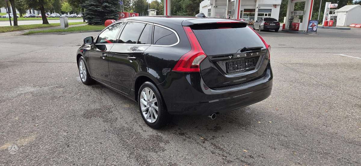Volvo V60 2013 — photo 5