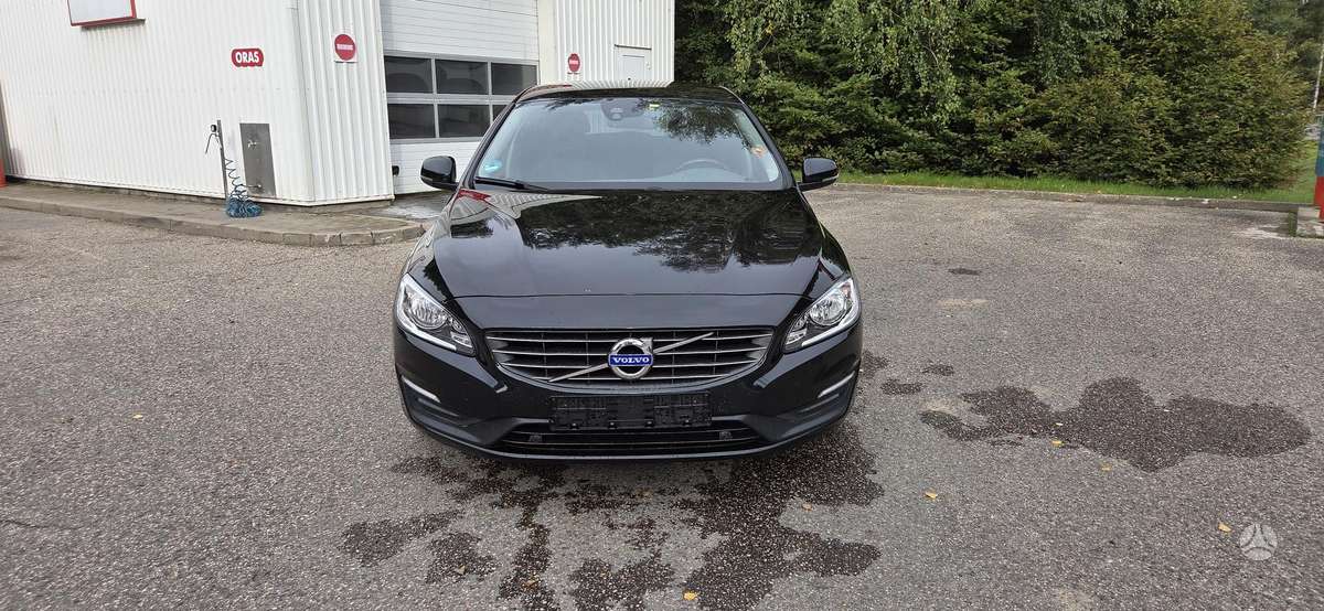 Volvo V60 2013 — photo 8