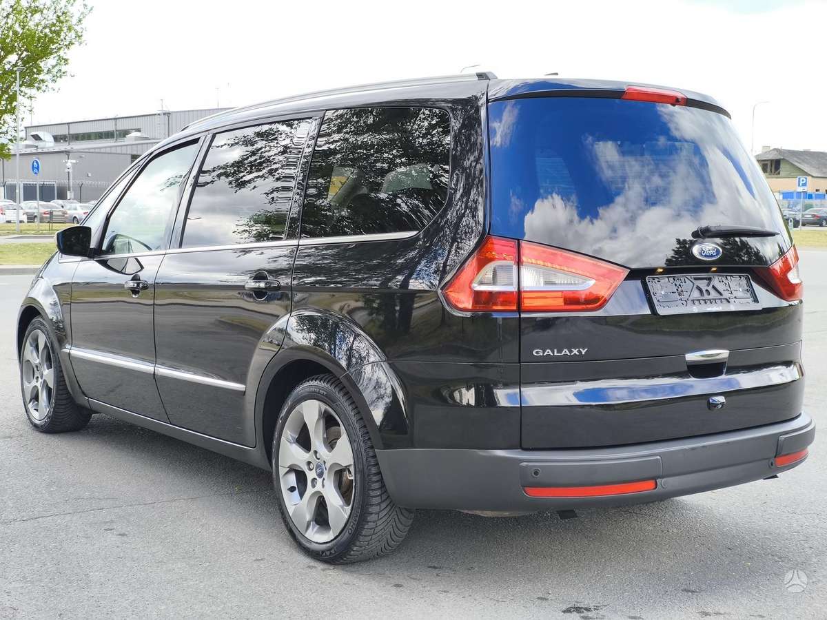 Ford Galaxy 2011 — photo 6