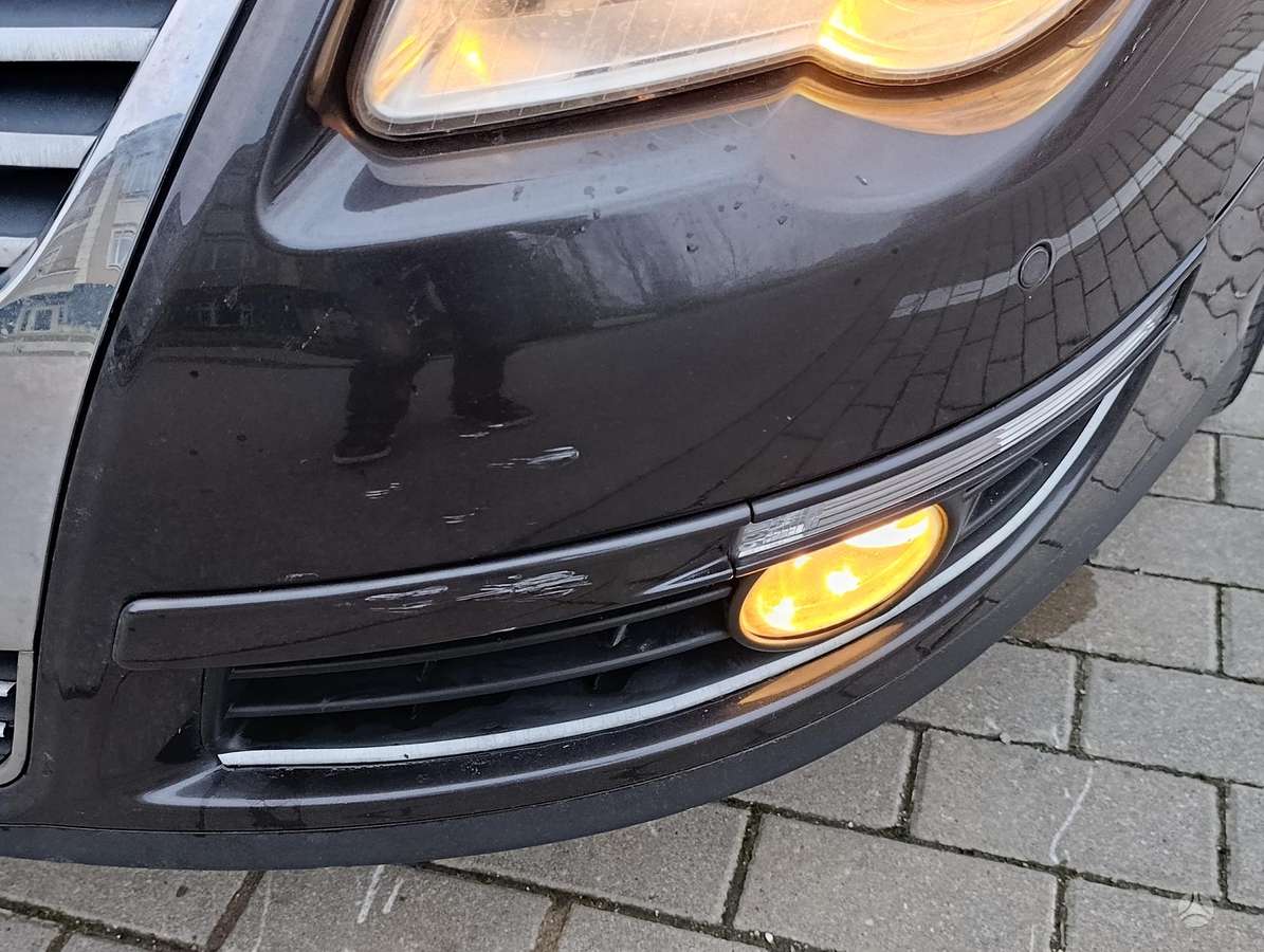 Volkswagen Passat 2009 — photo 17