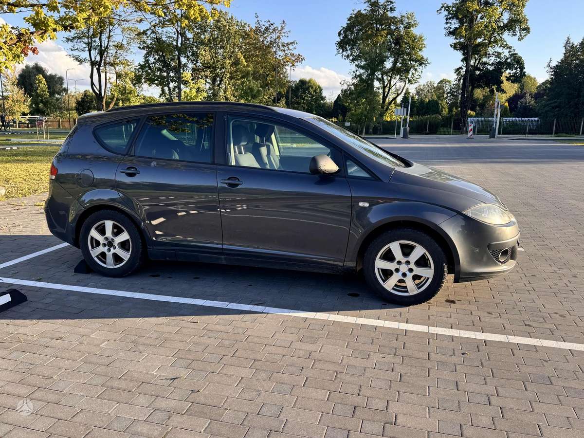 Seat Altea 2008 — салон