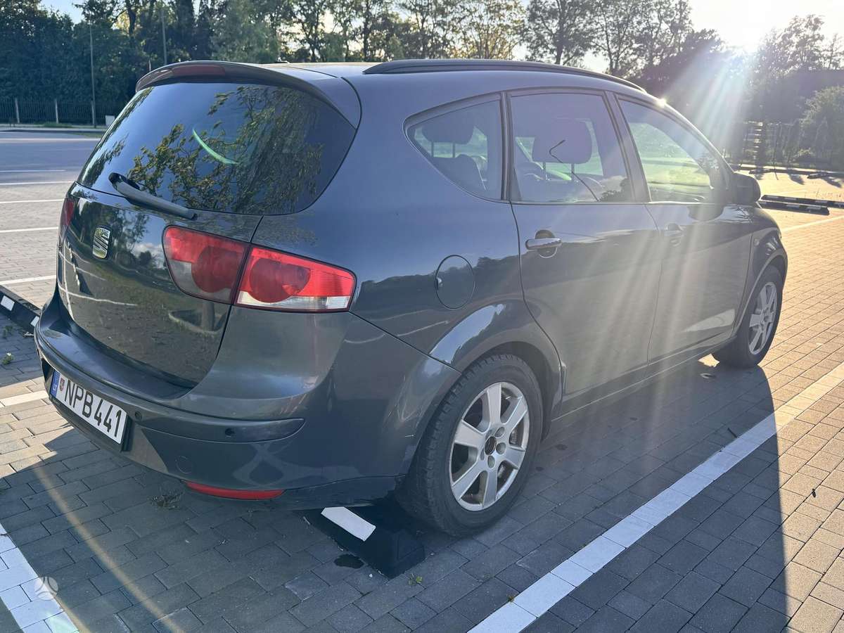 Seat Altea 2008 — двигун 2000 cm³, 105 HP (77kW)
