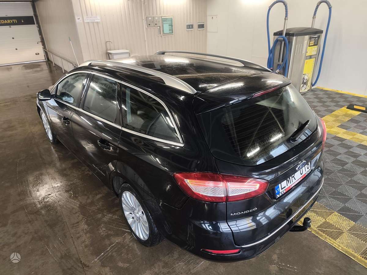 Ford Mondeo 2011 — photo 11