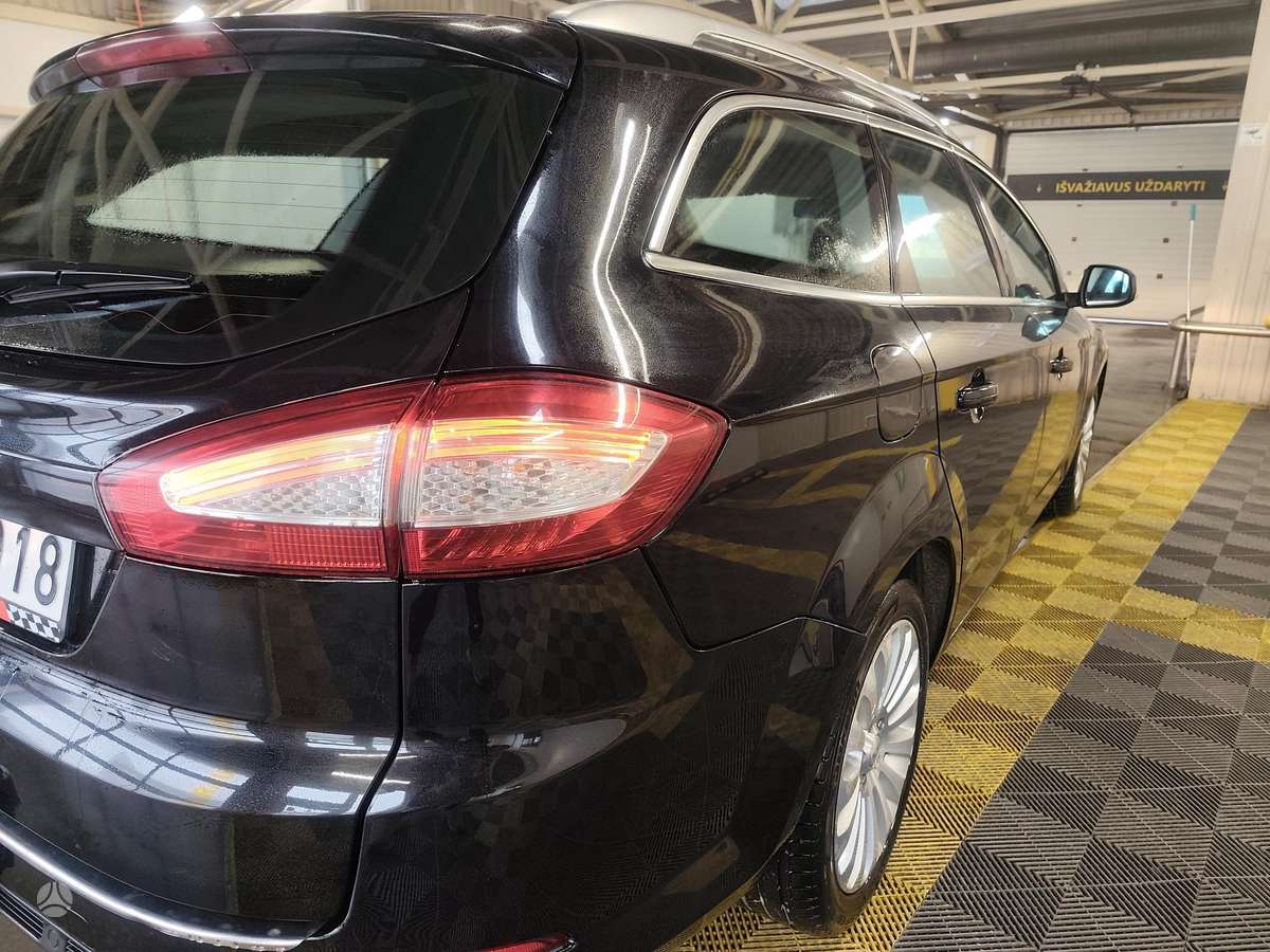 Ford Mondeo 2011 — photo 14