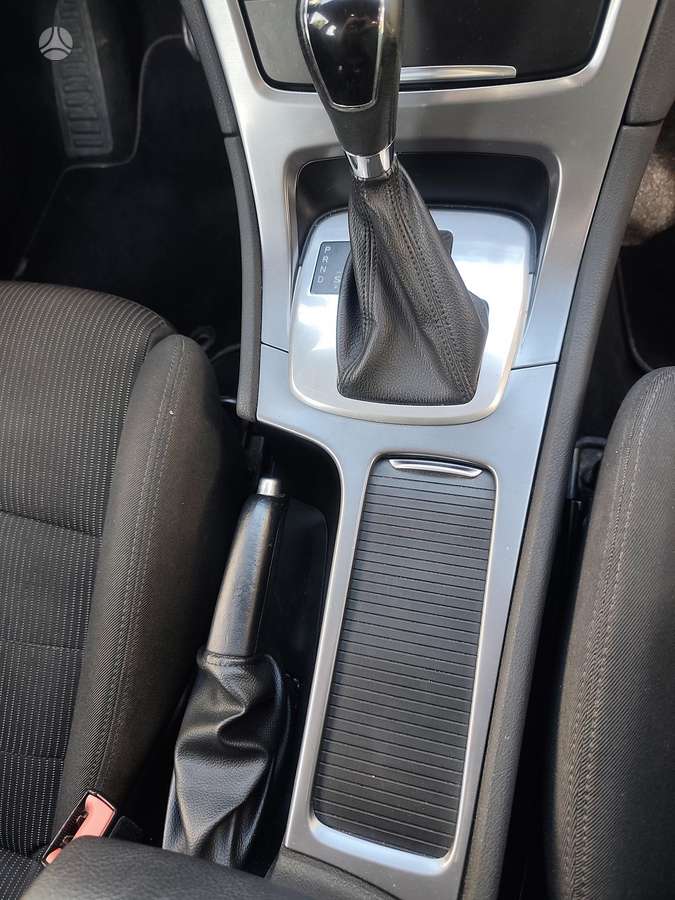 Ford Mondeo 2011 — photo 38