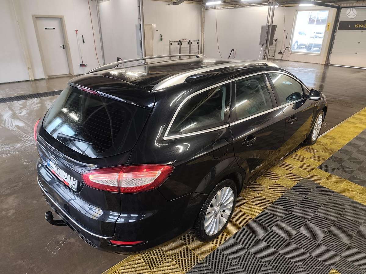 Ford Mondeo 2011 — photo 8