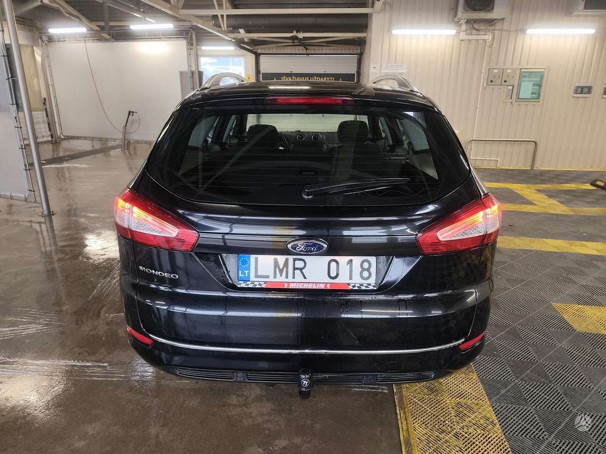 Ford Mondeo 2011 — photo 9