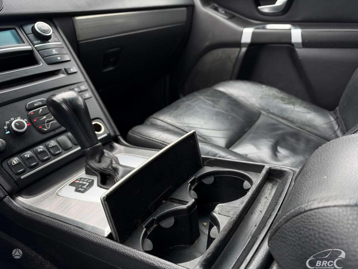 Volvo XC90 2007 — photo 17