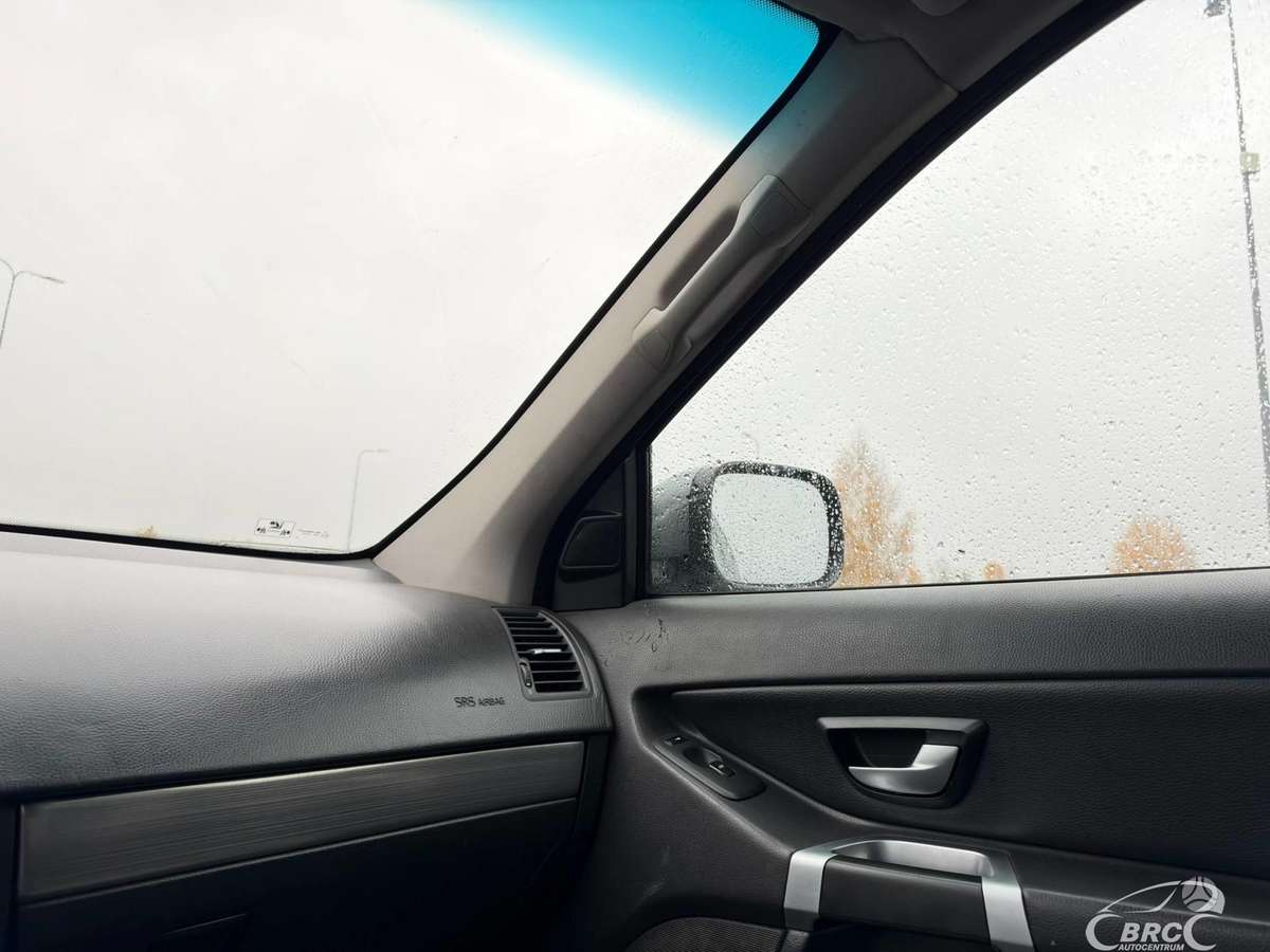 Volvo XC90 2007 — photo 29
