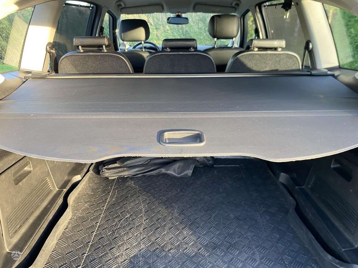 Ford S-MAX 2009 — photo 12