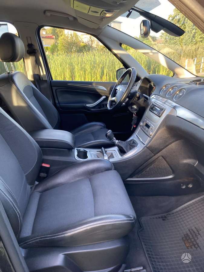 Ford S-MAX 2009 — photo 13