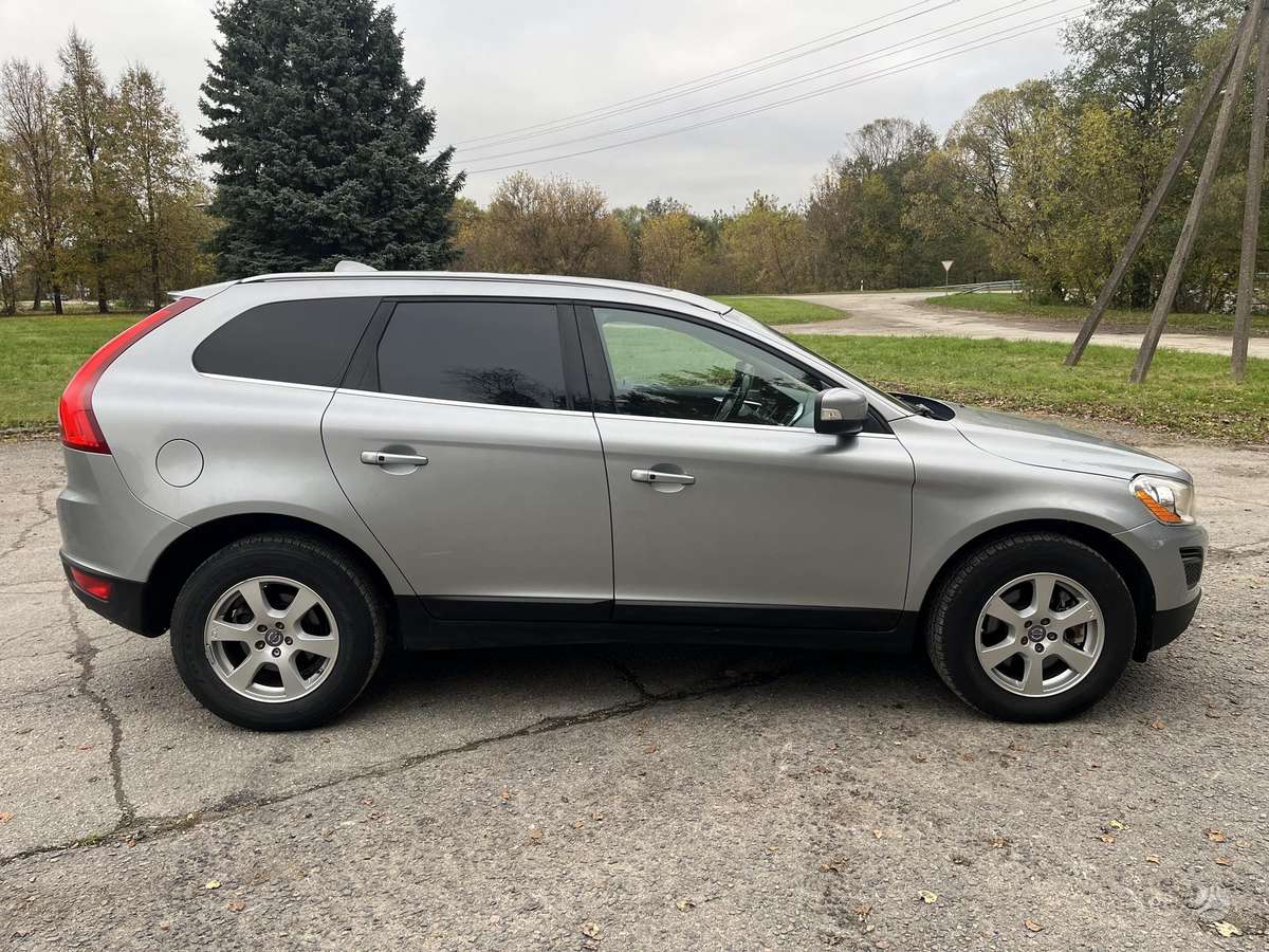 Volvo XC60 2012 — photo 5